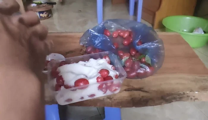 Đóng nắp bình. (169.38)