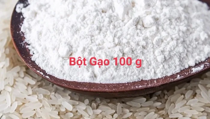 Nấu cháo gạo (148.91). Khi cháo chín, cho óc heo và cà rốt đã tán nhuyễn vào, khuấy đều, nêm gia vị (154.25).