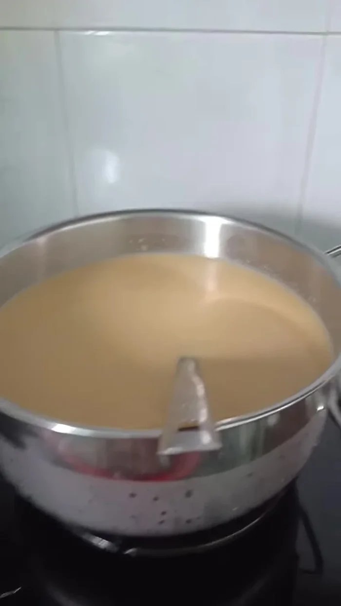 Để nguội hoàn toàn rồi cho vào lọ hoặc hộp kín để bảo quản.