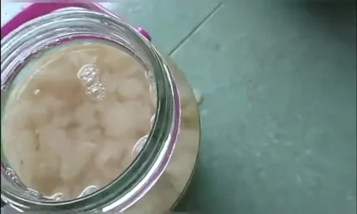 Đậy kín nắp bình.