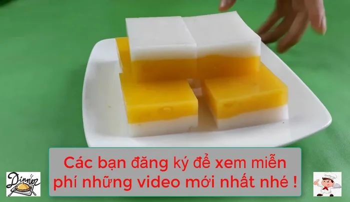 Cắt thạch thành miếng và thưởng thức.