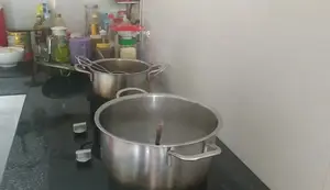 Cách lấy thịt hến nhanh & Nấu canh hến mồng tơi ngon tuyệt