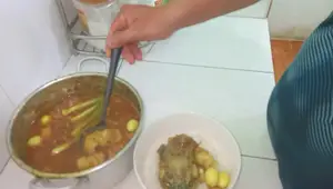 Cách làm Mì Quảng cá lóc ngon tuyệt, không tanh - Món ngon miền Trung