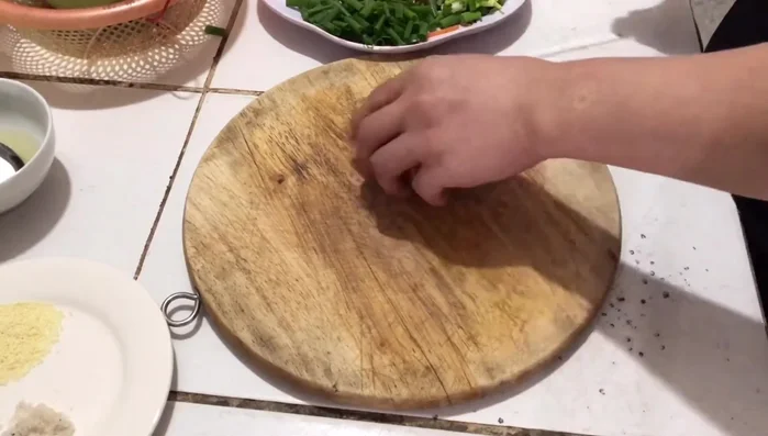 Cà chua bổ múi cau.