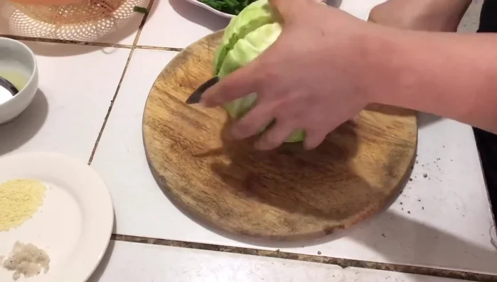 Rau bắp cải thái nhỏ.