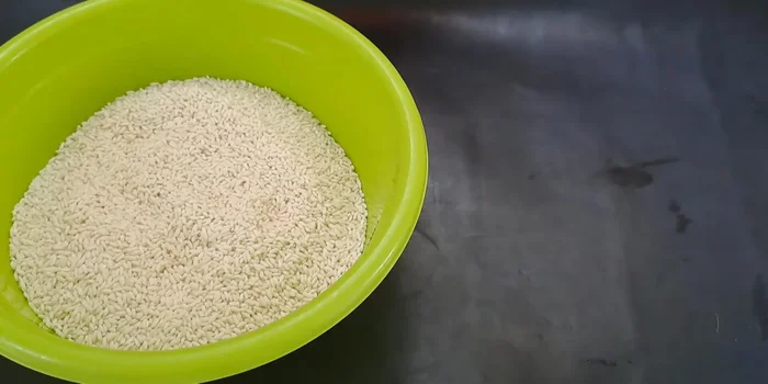 Vo sạch nếp, ngâm 1 tiếng.