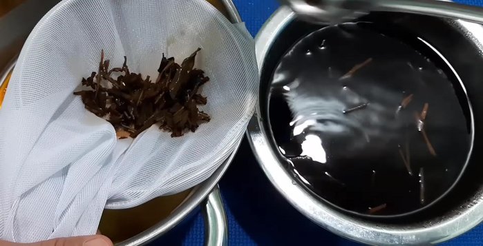 Thêm nước cốt dừa (tùy chọn): Cho thêm nước cốt dừa để trà thêm mịn màng. (266.51)