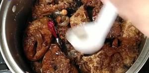 Cá Nhồng Kho Tiêu - Món ngon đậm đà, dễ làm
