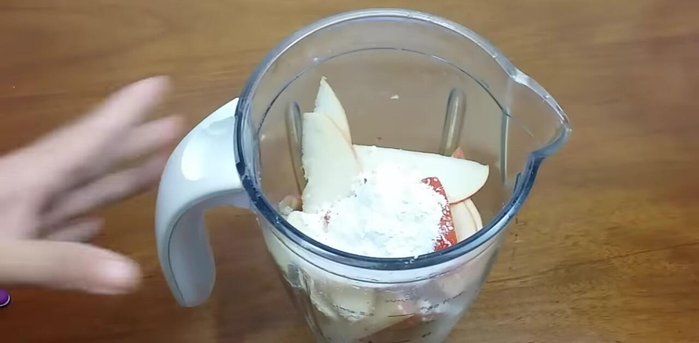 Xay ớt, tỏi, hành, tiêu, bột năng, cà chua, táo cho đến khi nhuyễn mịn (274.37).