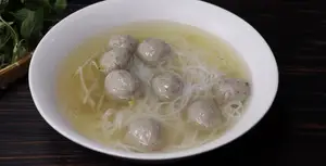 Cách Nấu Bún Bò Viên Nước Lèo Trong Vắt Của Người Hoa