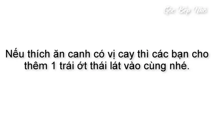 Đổ nước cốt me vào, đun sôi.