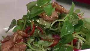 Gỏi Bò Rau Càng Cua: Món Ăn Thanh Mát, Giàu Dinh Dưỡng