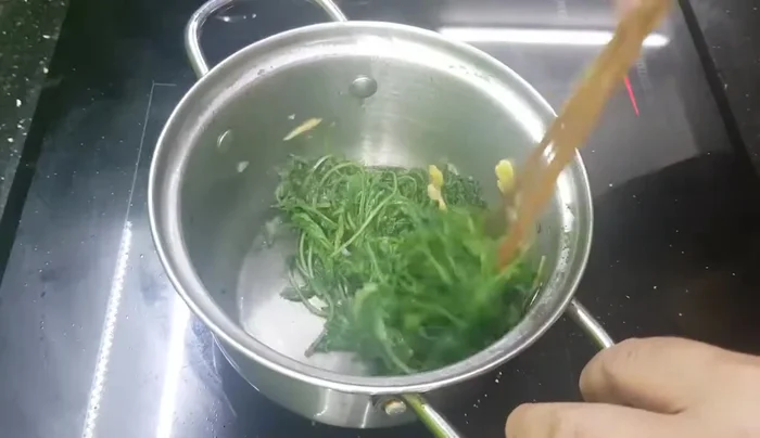 Có thể thêm thuốc bắc nếu muốn.