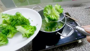 Cách Luộc Súp Lơ Xanh Ngon Đơn Giản - Món Ăn Hằng Ngày