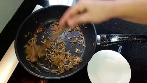 Cách kho cá cơm khô ngon tuyệt, đậm đà ăn cùng cơm trắng