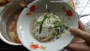 Hủ Tiếu Sườn Non Hải Sản: Nước dùng thơm ngon khó cưỡng