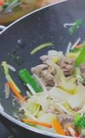 Cách làm miến xào lòng gà ngon chuẩn vị Hồ Gươm