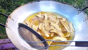 Chuối Già Xanh Chiên Giòn Xốp - Món Ăn Vặt Đơn Giản