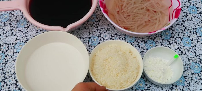 Ngâm bột khoai trong nước 30 phút (50.34).
