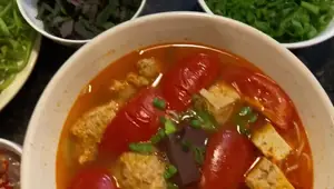 Cách nấu Bún Riêu Ốc ngon tuyệt cú mèo - Bí quyết ốc dai giòn