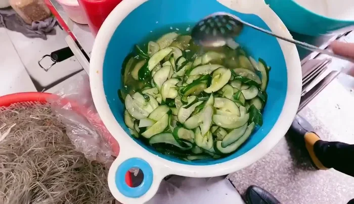 Thành phẩm: Miến lươn xào giòn ngon.
