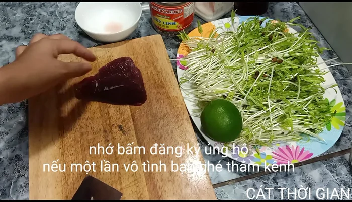 Thái thịt bò mỏng.