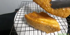 Mẹo chiên thịt ba chỉ giòn, không văng dầu - Bí quyết nhà hàng